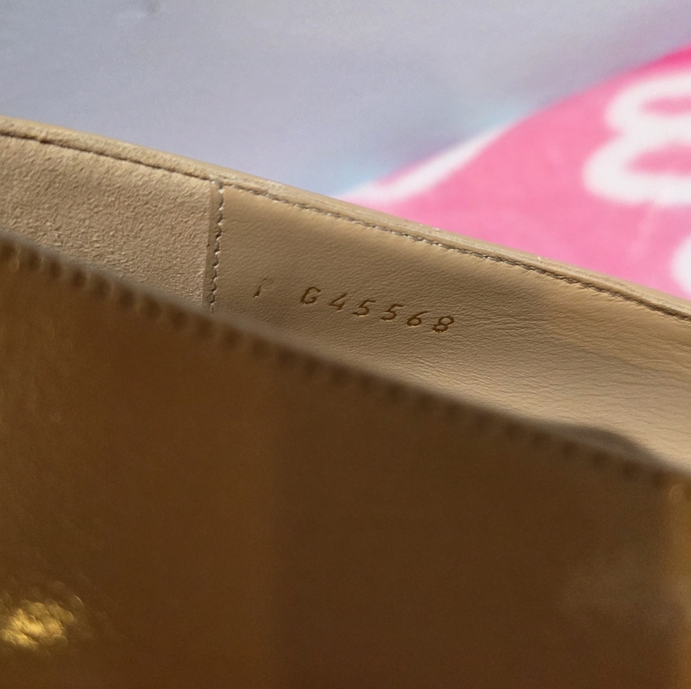 Chanel Women's Tan Loafer With Gold Accent CC Chain, Size 37.5 - Picture 8 of 9
